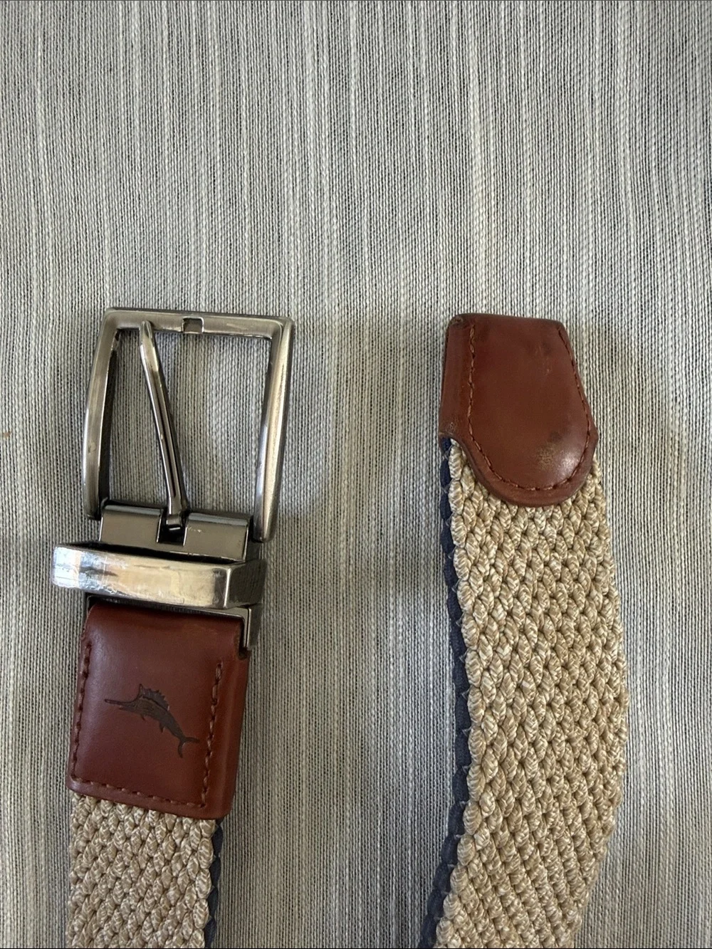 Tommy Bahama unisex leather